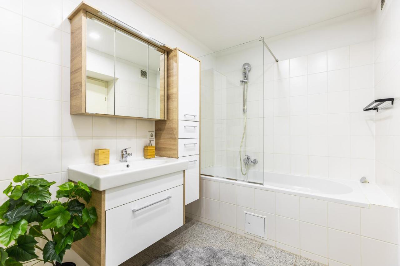 Live Centrally In A Spacious And Modern Apartment In Wien Exterior foto